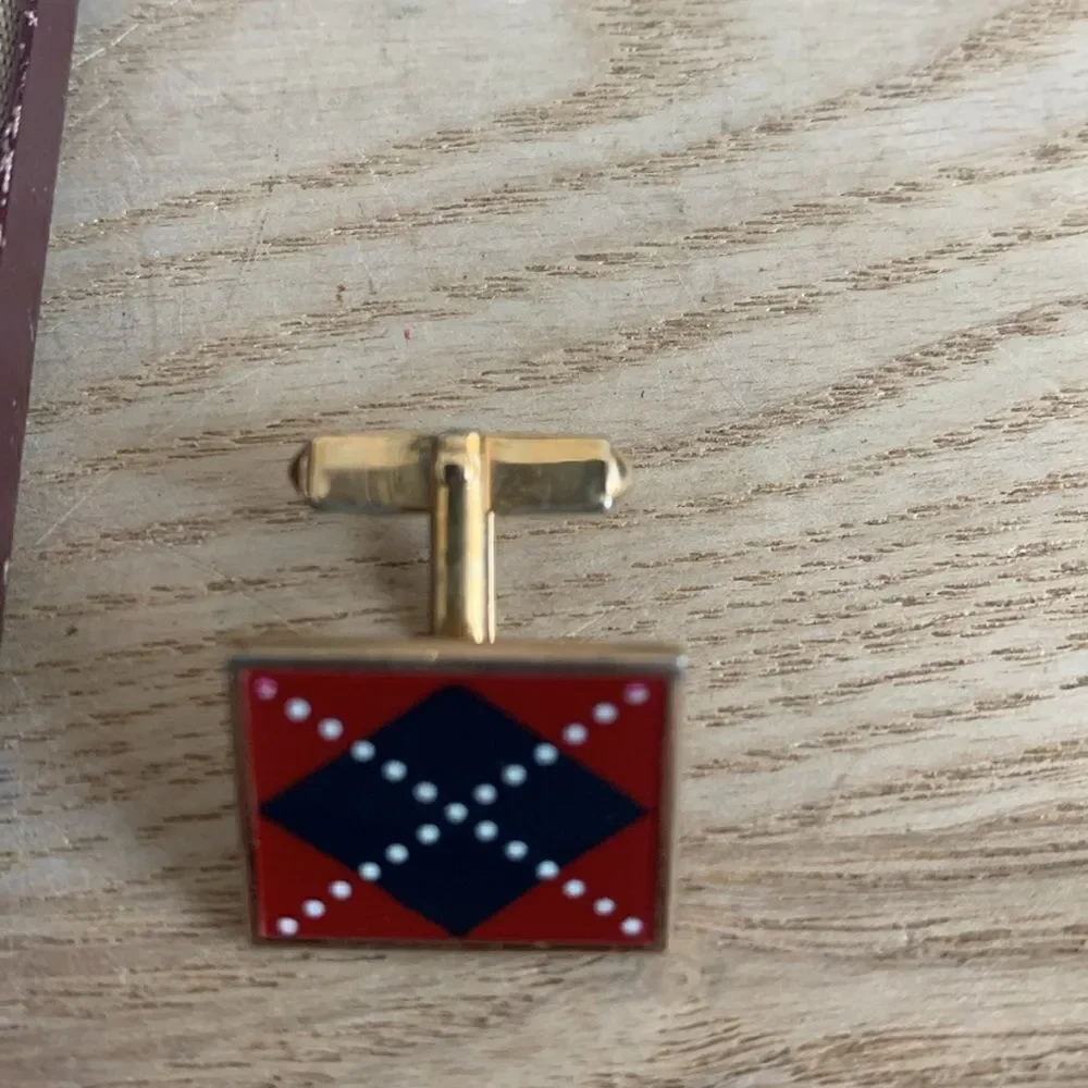 Vintage Swank Argyle Red, White &‎ Navy Blue With Gold Tone Tie Bar & Cuff Links